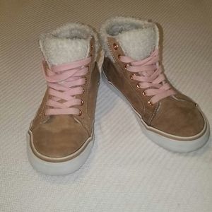 Girls high-top sneakers